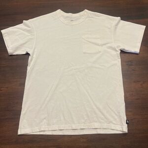 Nike Sportswear Men's Premium Essentials Pocket T-Shirt